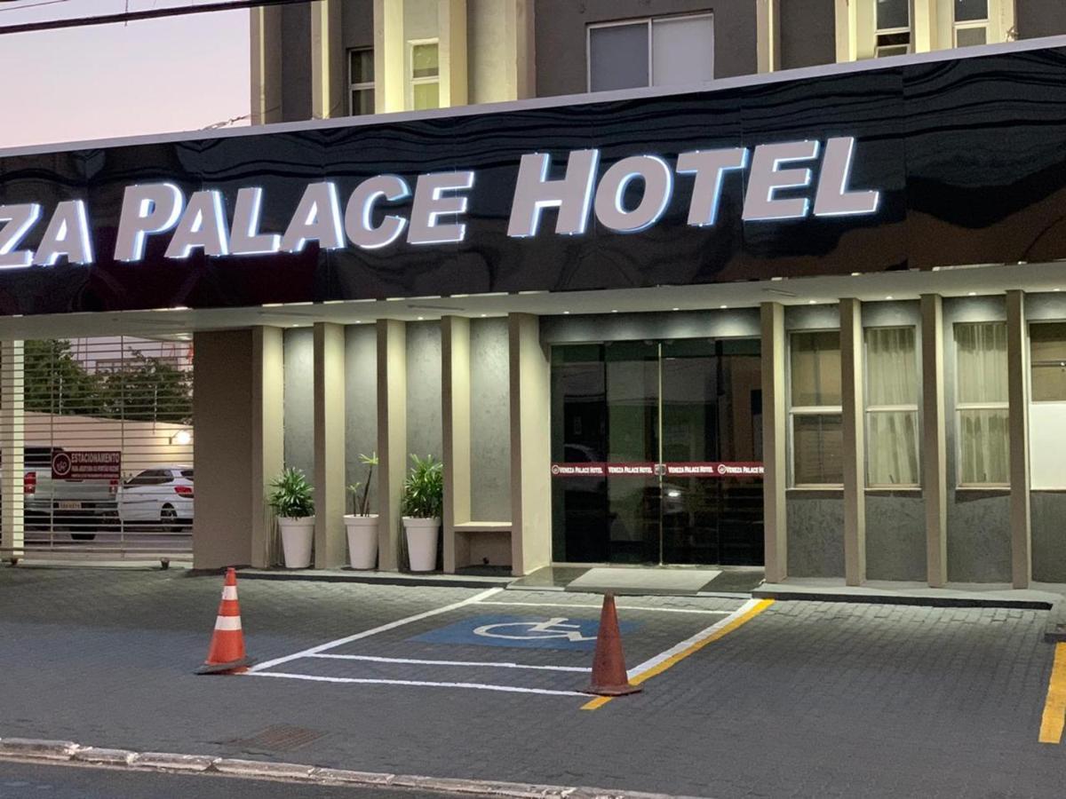 Hotel Veneza Куаба Екстериор снимка