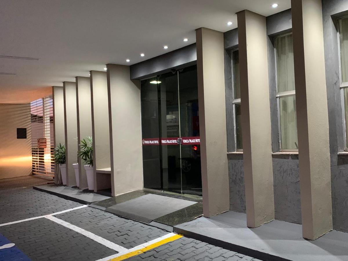Hotel Veneza Куаба Екстериор снимка