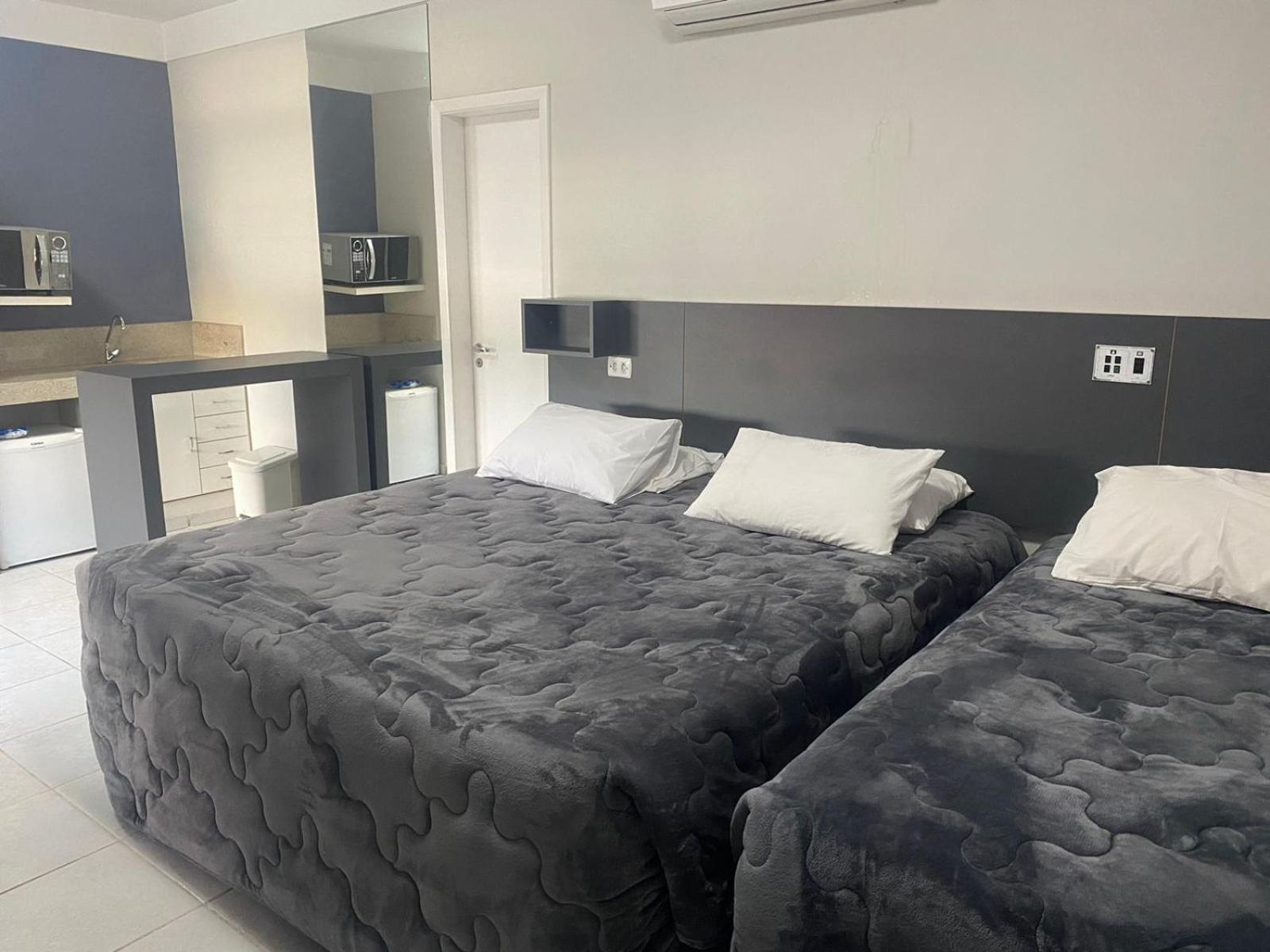 Hotel Veneza Куаба Екстериор снимка