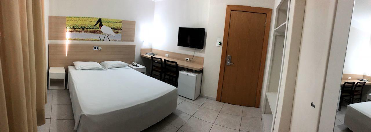 Hotel Veneza Куаба Екстериор снимка