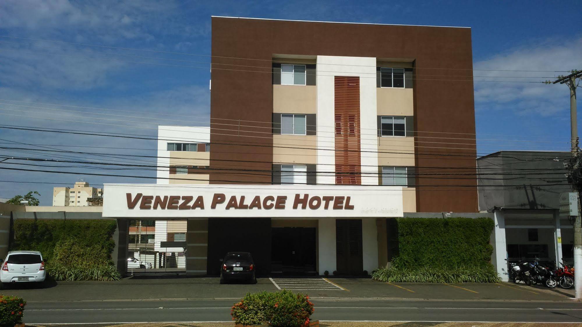 Hotel Veneza Куаба Екстериор снимка