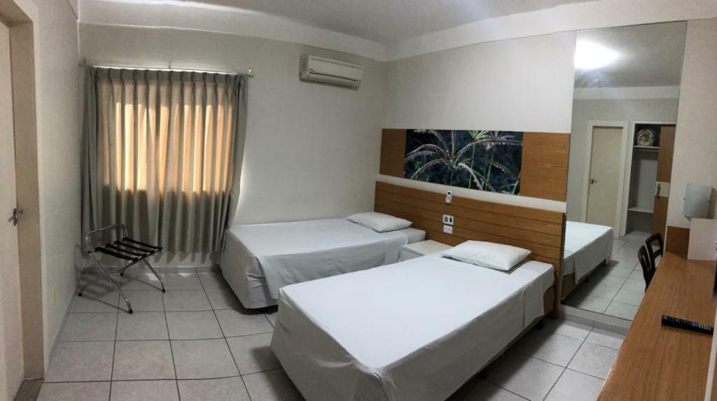 Hotel Veneza Куаба Екстериор снимка