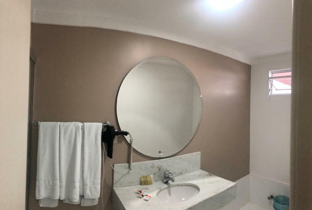Hotel Veneza Куаба Екстериор снимка